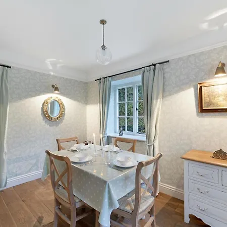 1 Calgarth Troutbeck Bridge