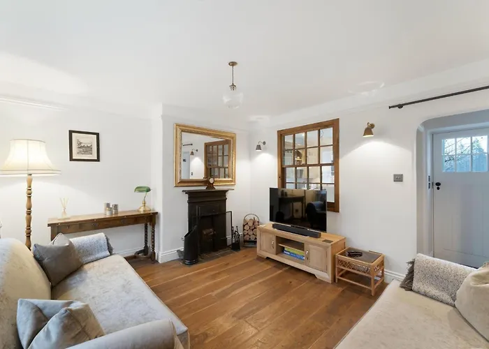 1 Calgarth * Troutbeck Bridge