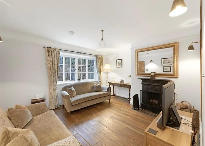 1 Calgarth * Troutbeck Bridge